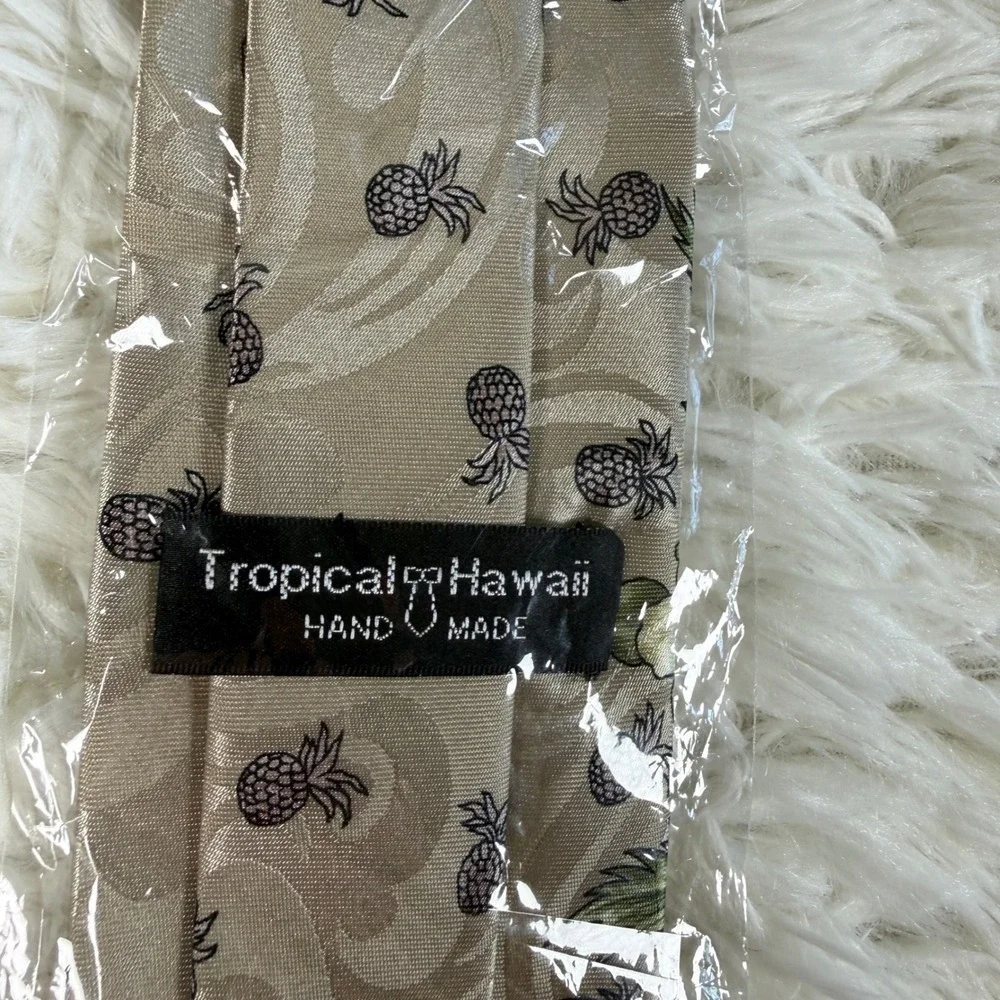 Hilo Hattie Tropical‎ Hawaii Mens Palm Tree Pineapple Hibiscus Necktie Handmade